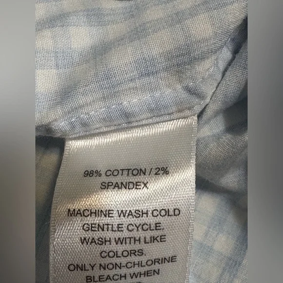 Vineyard Vines Men’s On The Go/Tucker Shirts Lot Of 2 Size XLG Blue Lightweight - Picture 13 of 15